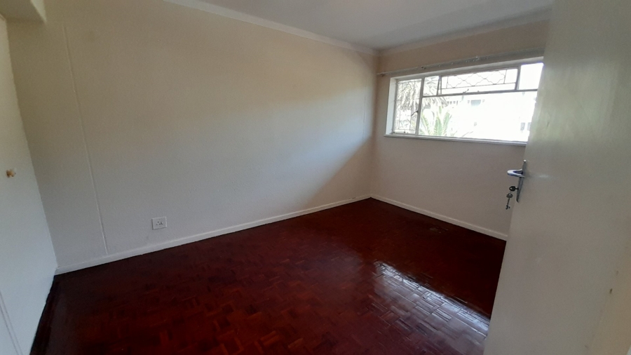 2 Bedroom Property for Sale in Wynberg Upper Western Cape